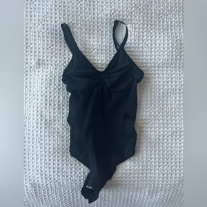 Skim SCULPTING BODYSUIT W. SNAPS